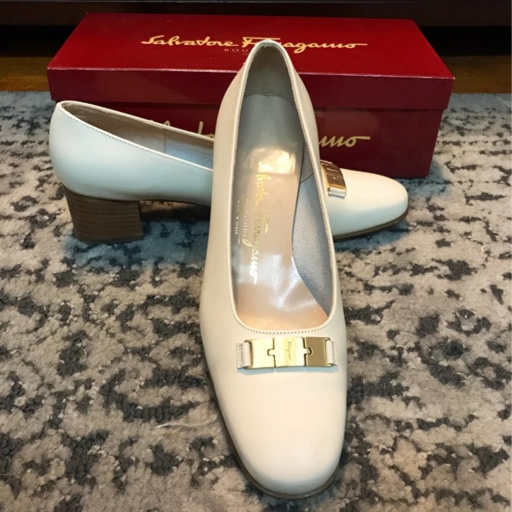 Salvatore Ferragamo heels - size 8.5 - Picture 1 of 7
